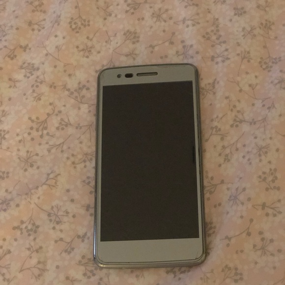 Lg L8 - Picture 4 of 4